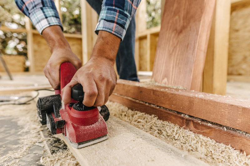 Cepillado de madera de casas de madera